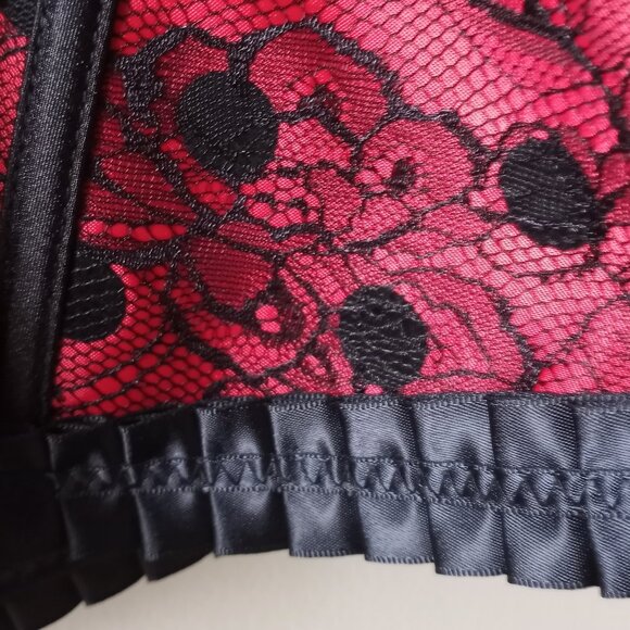 Corset 'Alivila.y' Red/Black Satin & Lace Size XXL - Picture 13 of 16